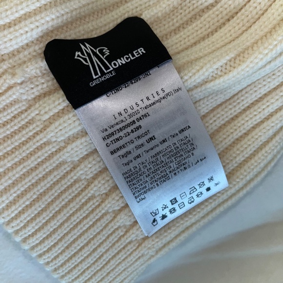 Moncler cream color beany hat new size S new with tags - Picture 4 of 7